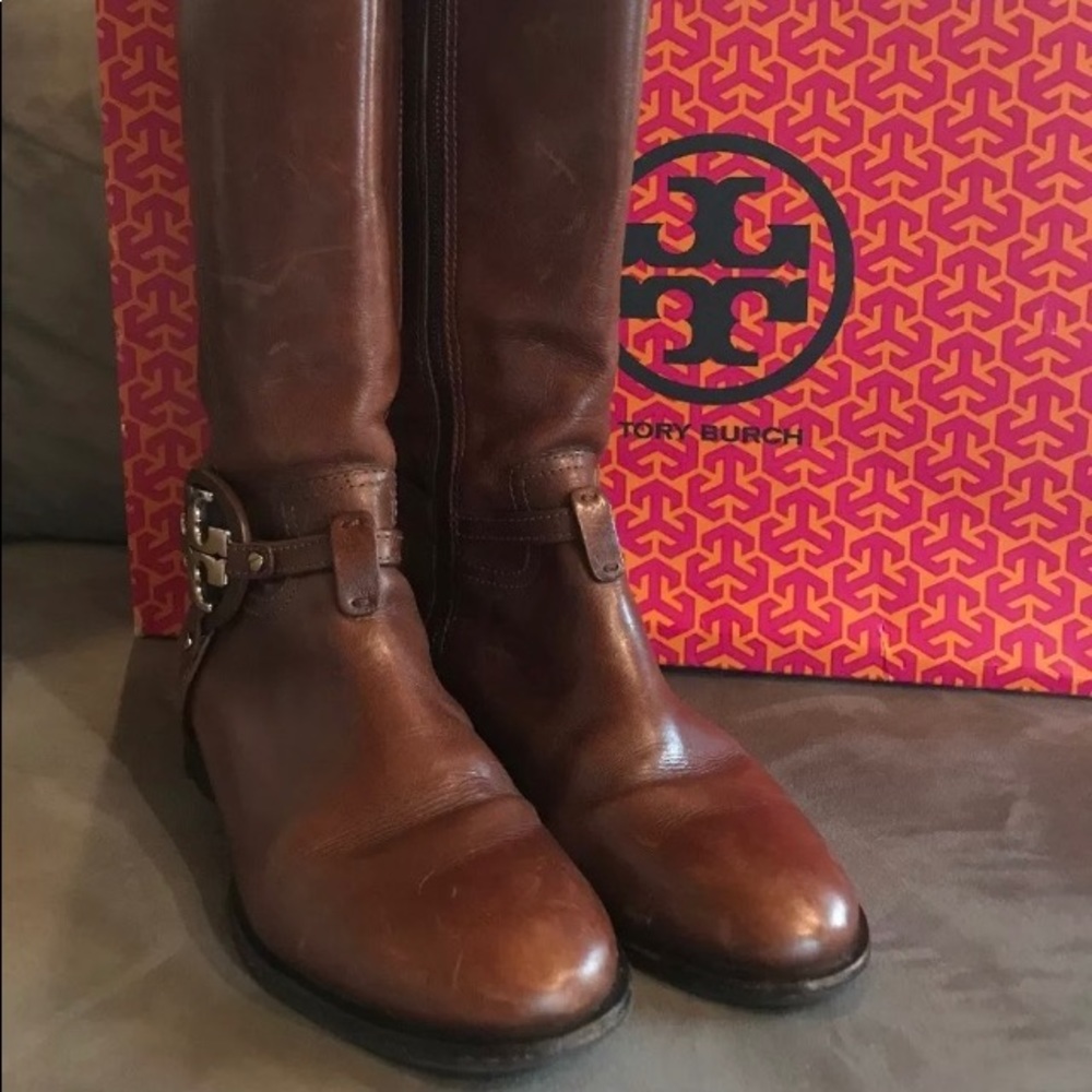 tory burch Amanda riding boots size 8